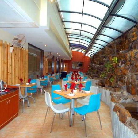 Aj International Hotel Bangalore Restaurant foto