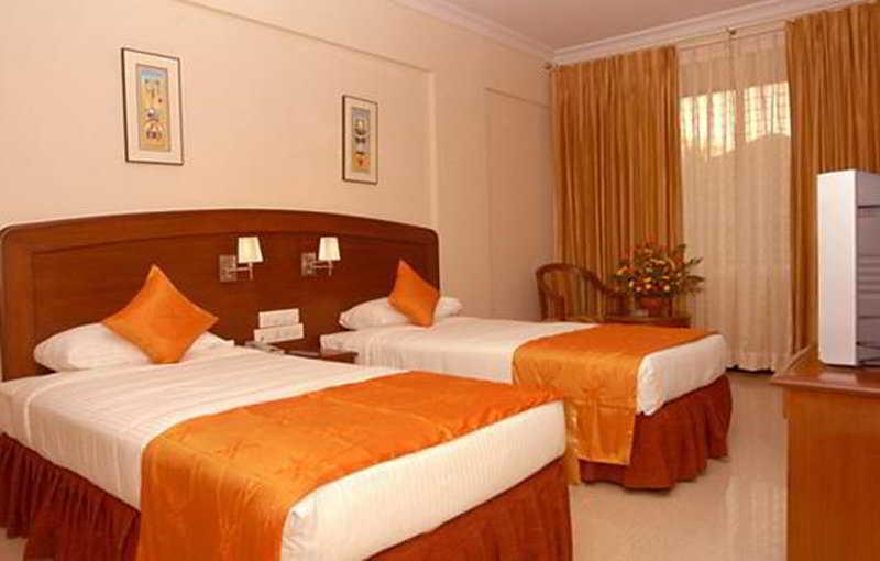 Aj International Hotel Bangalore Exterior foto